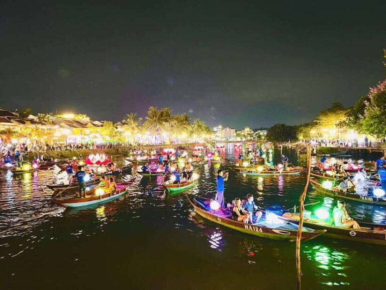Hoi An: Hoai River Boat Ride with Flower Lantern Release - Authenticity and Reviews: What Travelers Say