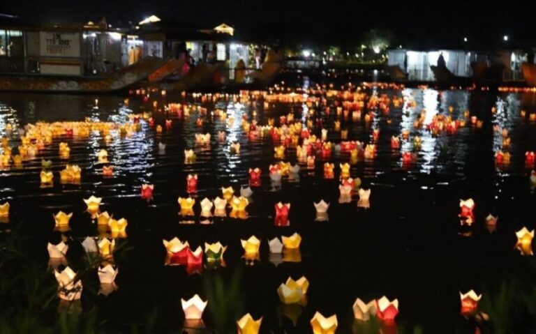 Hoi An : Night Boat Trip and Floating Lantern on Hoai River - The Cultural Significance and Why It Matters