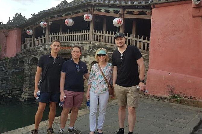 Hoi An Nightlife with Walking Tour, Night Market, Lantern Area, Sampan Boat ride - Who Should Consider This Tour?