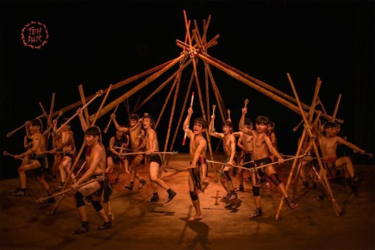 Hoi An: Teh Dar Vietnamese Bamboo Circus at Lune Center - Arriving and Preparing for the Show