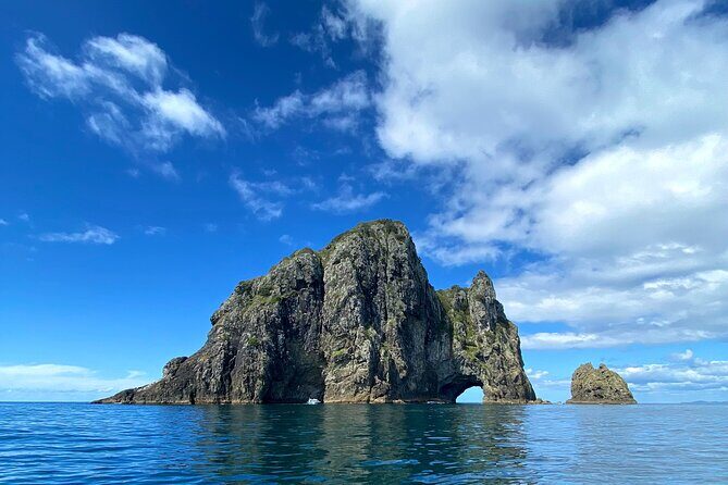 Hole in the Rock Cruise & Island Tour - with two island stopovers - First Island Stop: Roberton Island (Motuarohia)