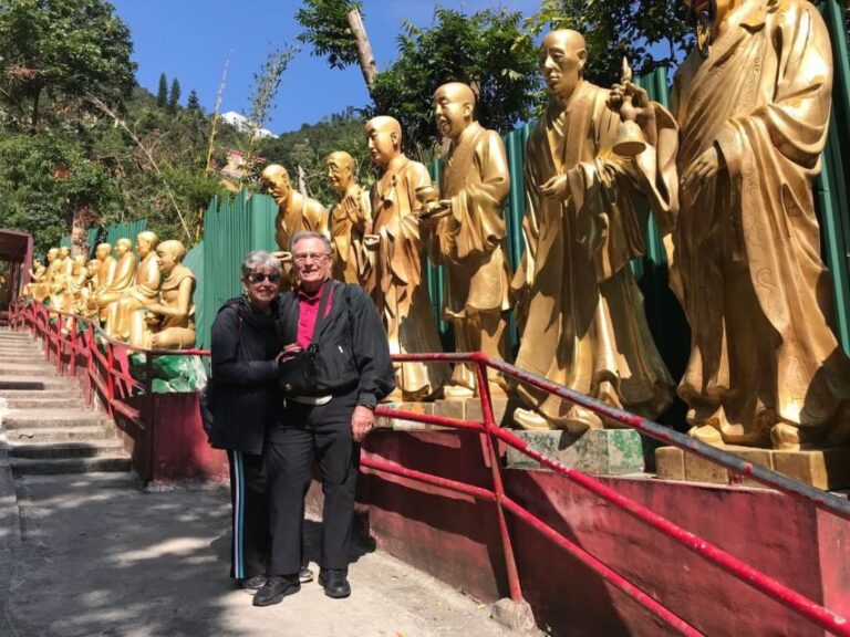 Hong Kong: Private Walking City Tour with a Local Guide - Detailed Breakdown of the Tour Experience