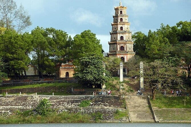 Hue City Tour with Transfer to Hoi An or Danang by Private Car - Why This Tour Works