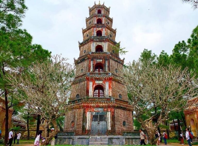 Hue : Royal Tombs- Thien Mu Pagoda- Dragon Boat Private Tour - In-Depth Breakdown of the Tour