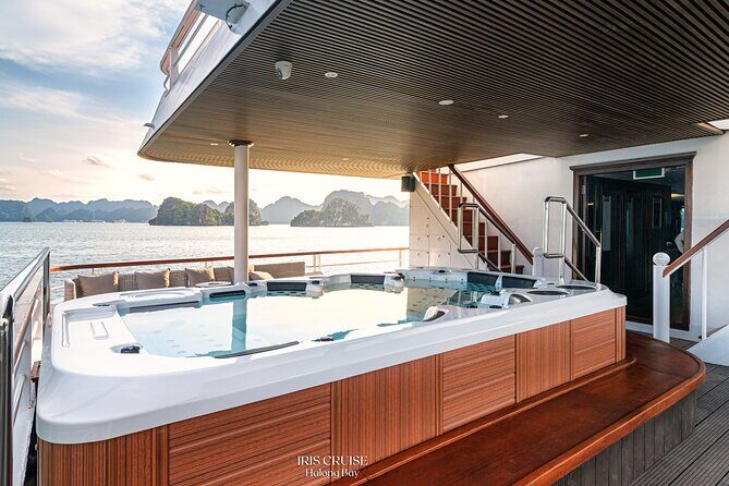 Iris Cruise 5 Star Luxury Halong Bay Day Tour from Harbor - Discovering the Luxurious Side of Ha Long Bay