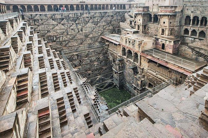 Jaipur to Agra Transfer via Abhaneri Step Well & Fatehpur Sikri - Who Should Consider This Tour?