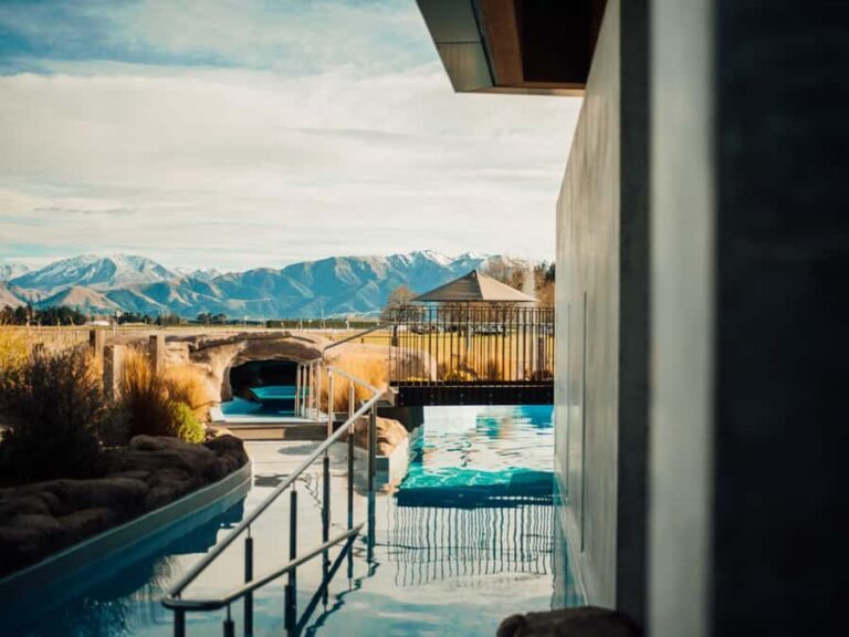 Jet Boat and Hot Pools Day Tour from Christchurch - What Makes This Tour Stand Out