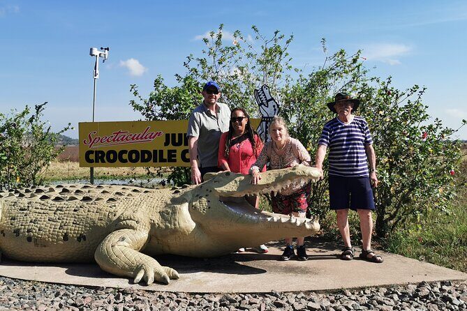 Jumping Croc Cruise, Berry Springs, Fogg Dam & Humpty Doo Pub - Guides and Personal Touch