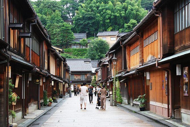 Kanazawa Like a Local: Customized Private Tour - What Makes This Tour Stand Out?