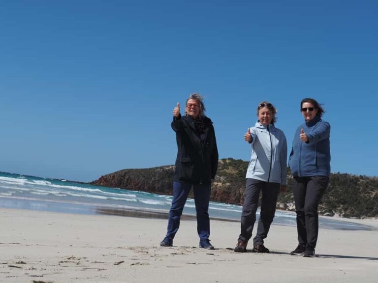 Kangaroo Island: 2 Day Private 4WD Tour with Private Guide - Day 1: Wildlife and Coastal Beauty