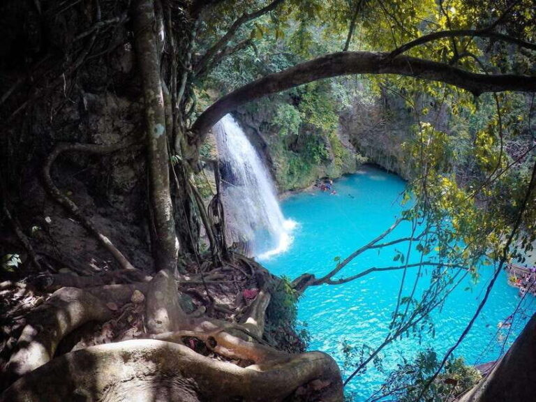 Kawasan Falls Canyoneering Tour from Maolboal - Who Will Enjoy This Tour?