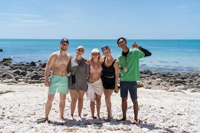 Koh Samui Island Hopping Adventure in Coral and Pig Island - Transportation and Group Size