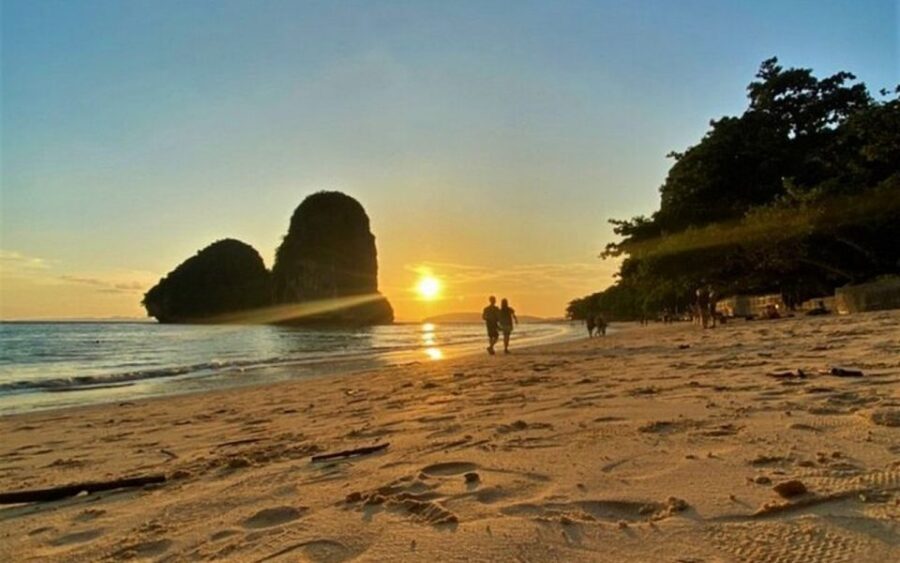 Krabi: Bioluminescent Plankton, Snorkeling & Sunset Tour - The Itinerary: A Well-Curated Island Loop
