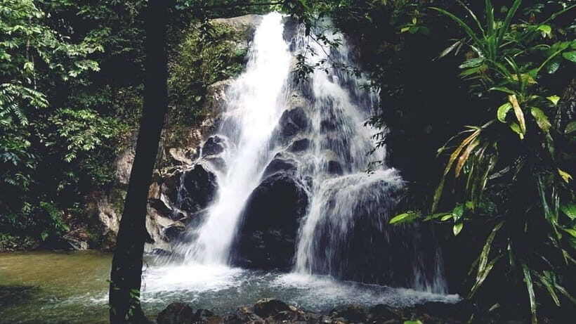 Kuala Lumpur: Batu Caves, Ramayana Caves and Kanching Falls - Ramayana Caves: Mythology in a Natural Setting