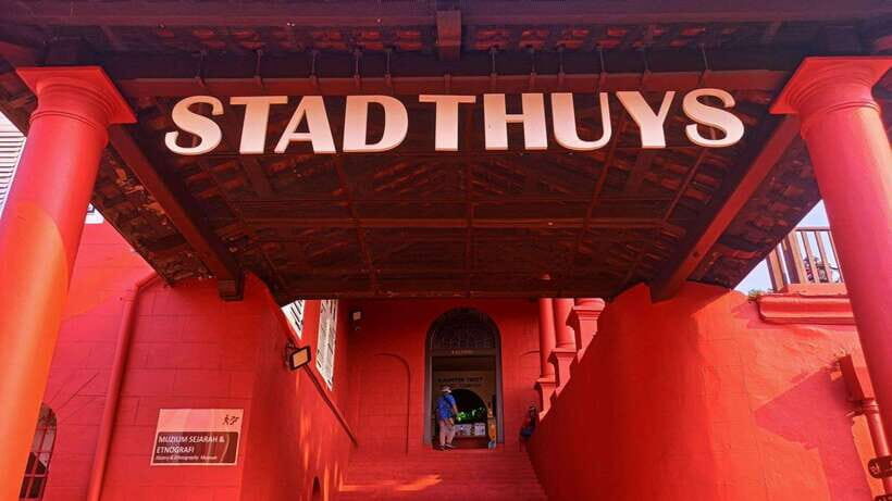 Kuala Lumpur: Private Malacca Night Tour w/Cruise & Trishaw - The Journey Begins: From Kuala Lumpur to Malacca