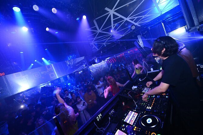 Kyoto KITSUNE Nightclub Admission Ticket For Foreign - The Sum Up: Who Should Consider This Nightlife Experience?
