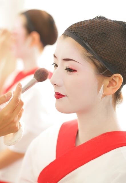 Kyoto: Maiko Makeover and Photoshoot Experience - The Optional Strolling Experience