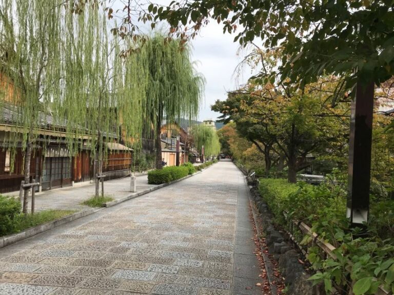Kyoto: Private Walking Tour with Kiyomizu Temple & Gion - Exploring the Itinerary: What You’ll Experience
