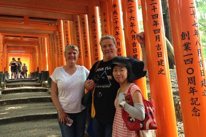Kyoto Walking Tour at Fushimi Inari Shrine and Tofukuji Temple - The Experience in Detail