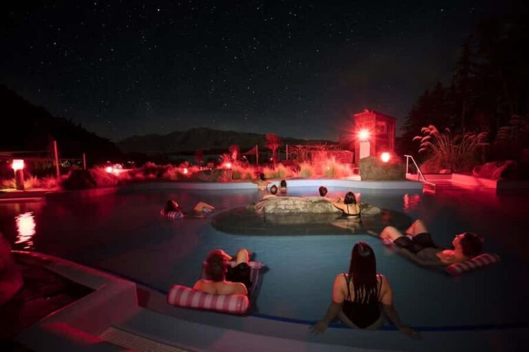 Lake Tekapo: 1.5-Hour Hot Pools & Stargazing Experience - Key Points