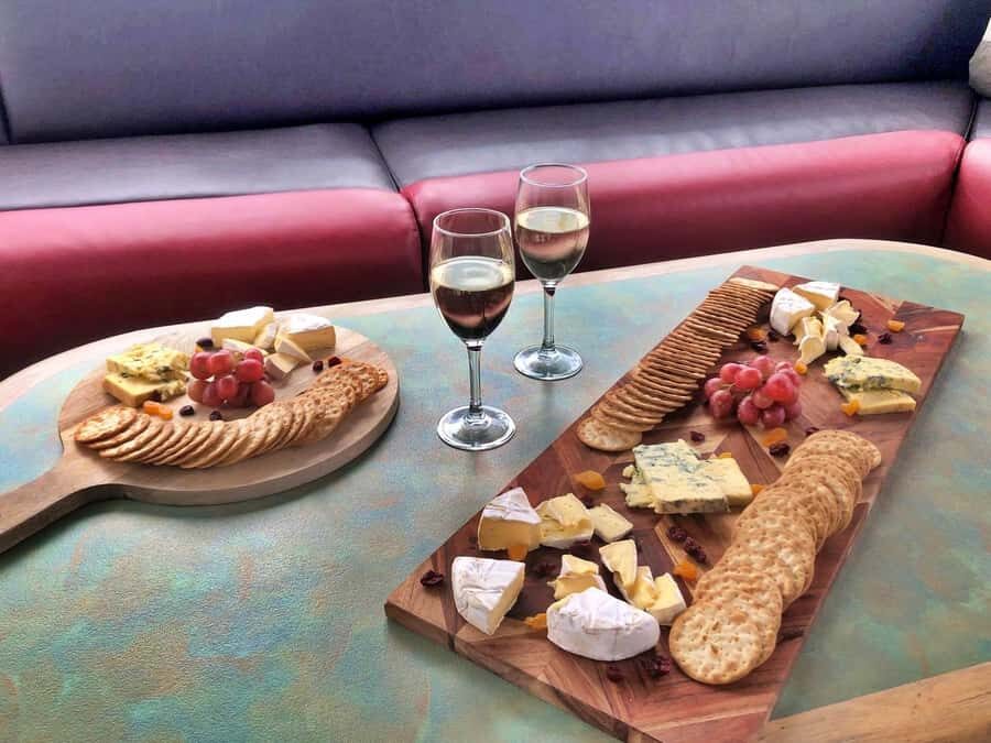 Lake Wanaka Happy Hour Cruise - Who Should Consider This Experience?