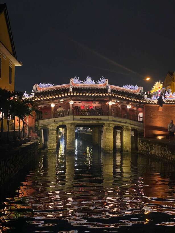 Lantern Boat Ride & Local Market Tour - The Overall Value and Practical Considerations