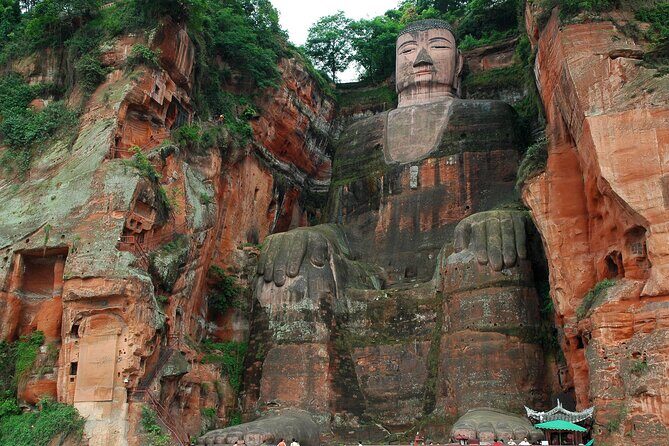 Leshan Giant Buddha and Huanglongxi ancient town Private Day Tour - What Makes This Tour Stand Out?