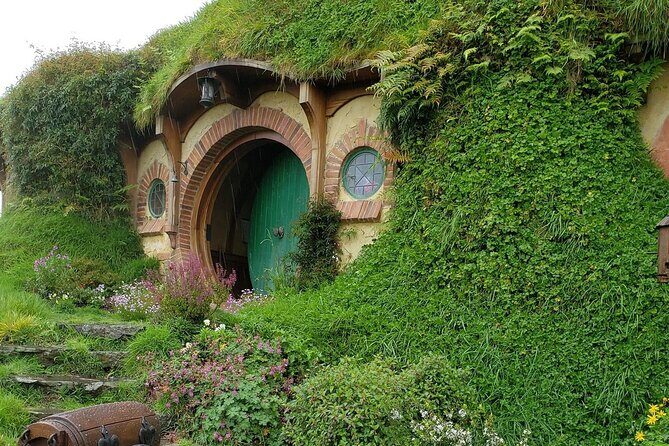 Lord of the Rings : 2-Day Private Tour from Auckland - What Makes This Tour Special?