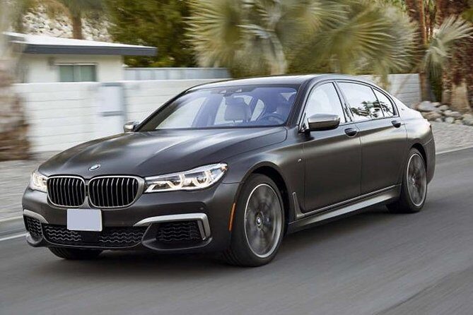 Luxury Chauffeur Car Melbourne Airport To CBD or city to airport - Why Travelers Choose This Service