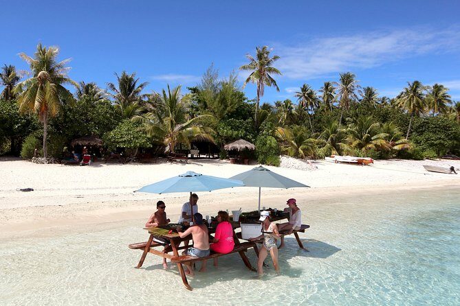 LUXURY PRIVATE Catamaran : Full-Day Sail & Polynesian Motu Lunch - What Makes This Tour Stand Out?