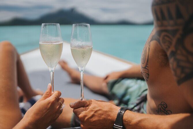 Luxury Private full day tour & Motu lunch in Bora-Bora - Detailed Breakdown of the Itinerary