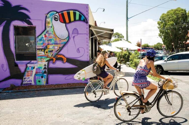Luxury Tour to Byron Bay and Burleigh Heads from Brisbane - The Experience of Traveling in Style and Comfort