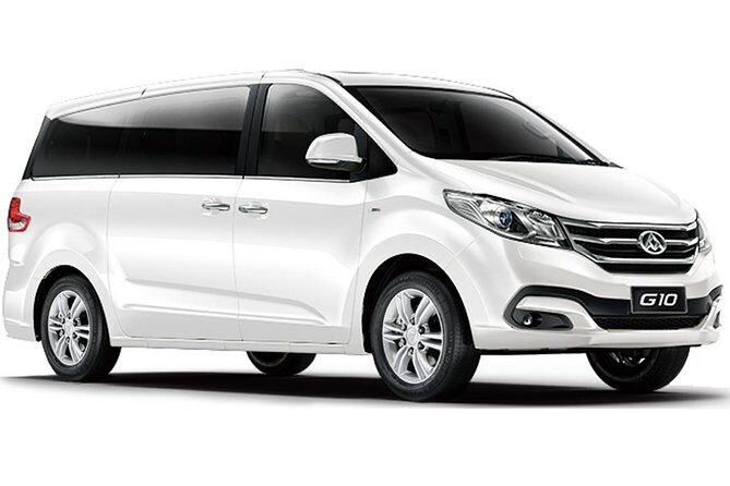 Luxury Van, Private Transfer, Cairns Airport - Palm Cove. - The Vehicle and Comfort
