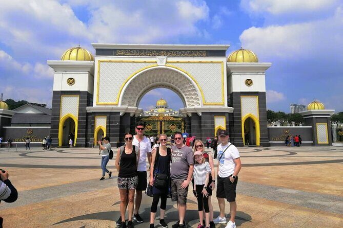 Malaysia National Museum with Kuala Lumpur City Famous Landmarks - Authentic Insights from Travelers