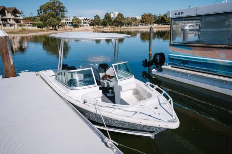 Mandurah: 6-Person Bowrider Boat Rental - What You Can Expect During Your Rental