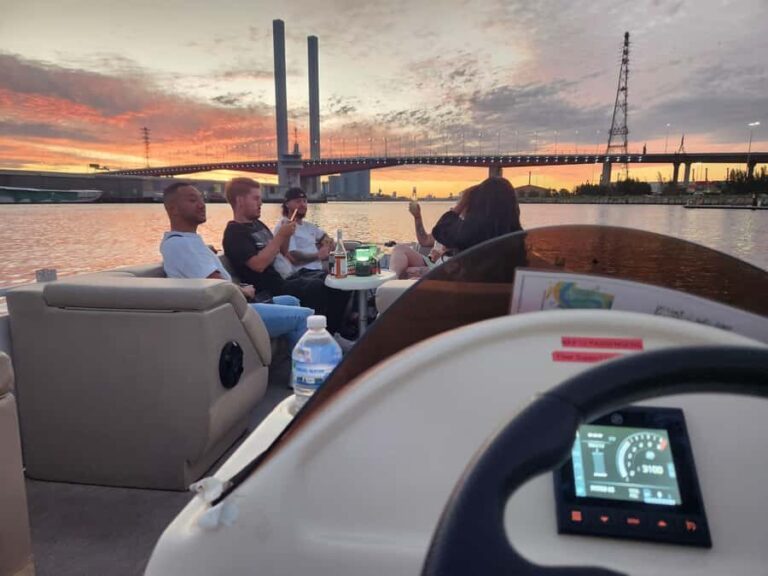 Melbourne: Boat Rental with BBQ and Drinks - How This Experience Fits Different Travelers
