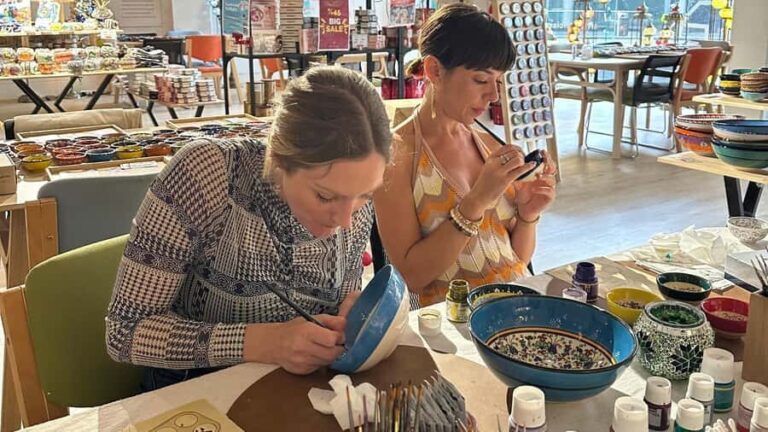 Melbourne: Ceramic Plates & Bowls Paint and Sip Classes - A Closer Look at the Experience