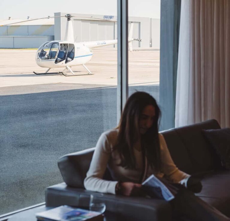 Melbourne: Helicopter Tour to 12 Apostles & Great Ocean Rd - The Experience and Atmosphere