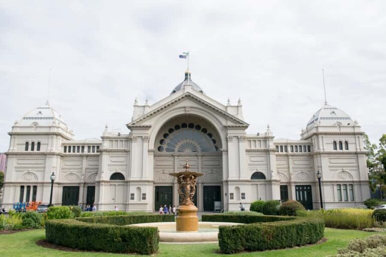 Melbourne Highlights & Aussie Wildlife Express Tour - Exploring Melbourne: The City Highlights