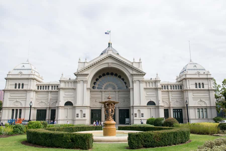 Melbourne Highlights & Aussie Wildlife Express Tour - Exploring Melbourne: The City Highlights
