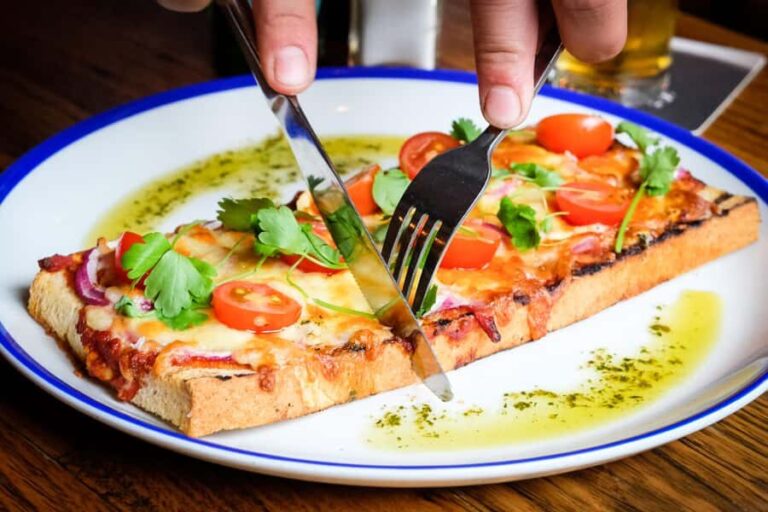 Melbourne: Laneways Food Tour with 8 Authentic Tastings - The Itinerary: A Tasty Journey