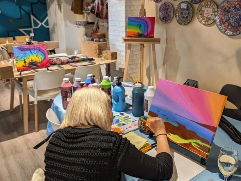 Melbourne: Paint and Sip Classes - Acrylic, Canvas & Wine - The Itinerary Breakdown