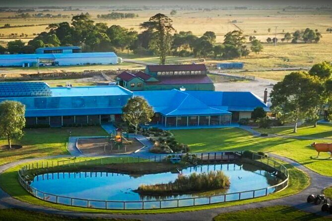 Melbourne Phillip Island 1 Day Tour - Transportation and Group Size