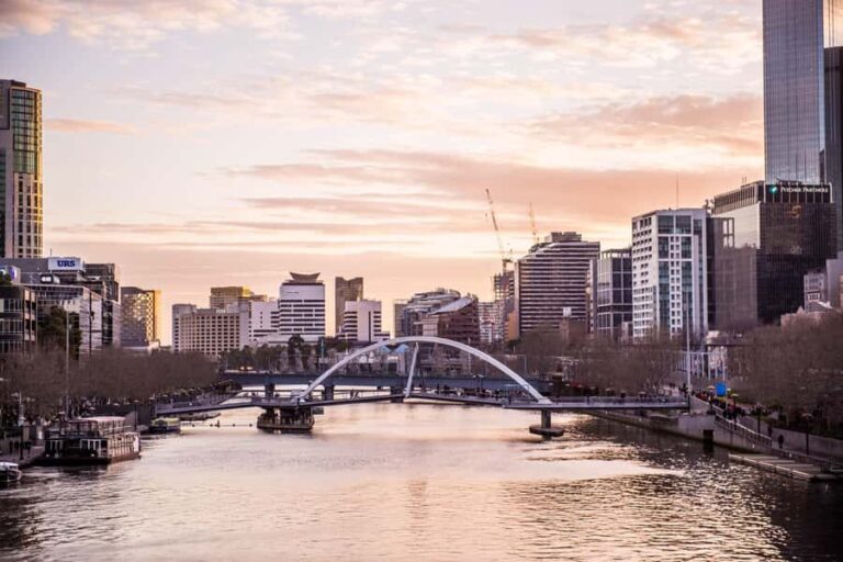 Melbourne: Spirit Of Melbourne Yarra River Lunch Cruise - Who Will Love This Experience?