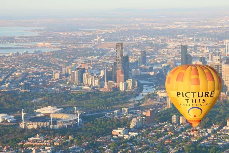 Melbourne: Sunrise Hot Air Balloon Experience with Breakfast - The Itinerary: What to Expect