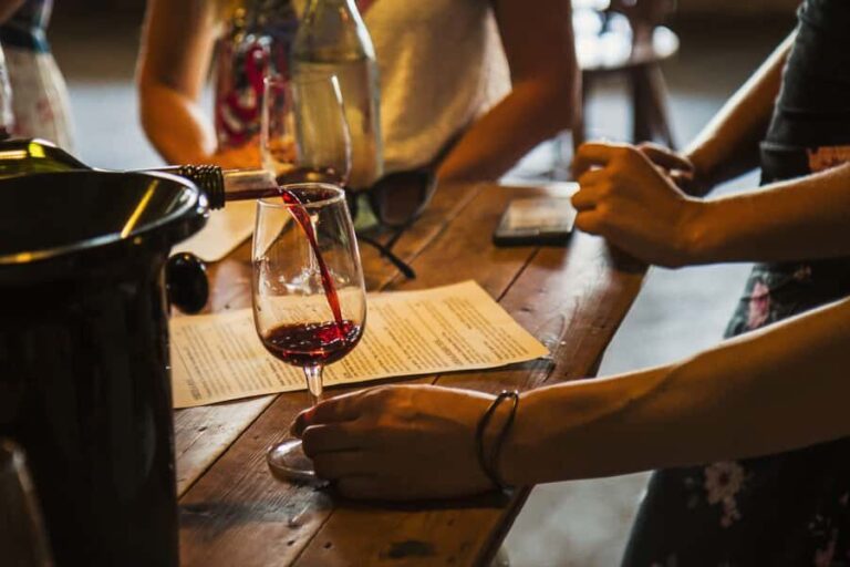 Melbourne: Yarra Valley Wine Bubbles & Kangaroos Tour - Why This Tour Offers Great Value