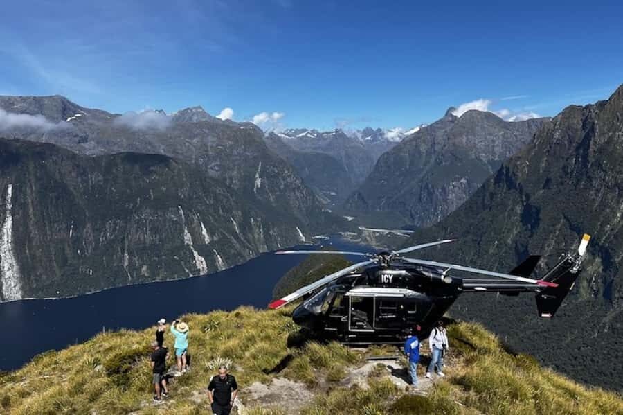 Milford Sound Helicopter Flight from Queenstown | 1.25 hours - What to Expect and Practical Tips