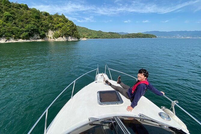 Miyahama Onsen Cruise Tour to the Otorii with Drone Shooting - Who Is This Tour Best Suited For?