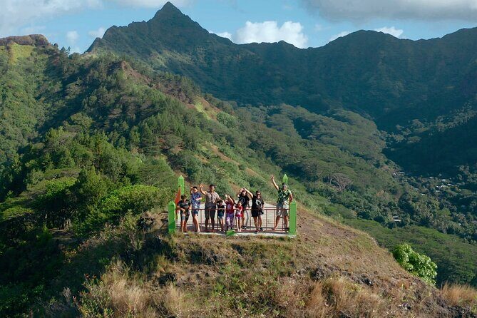Moorea Cruise Ships: 4x4, Belvedere,Magic Mountain pineaple - How the Tour Works