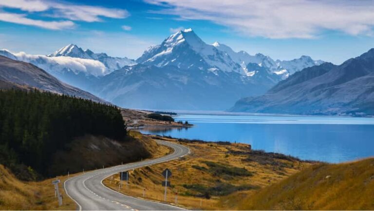 Mount Cook Full-Day Tour: Queenstown to Christchurch - The Real Traveler Experience